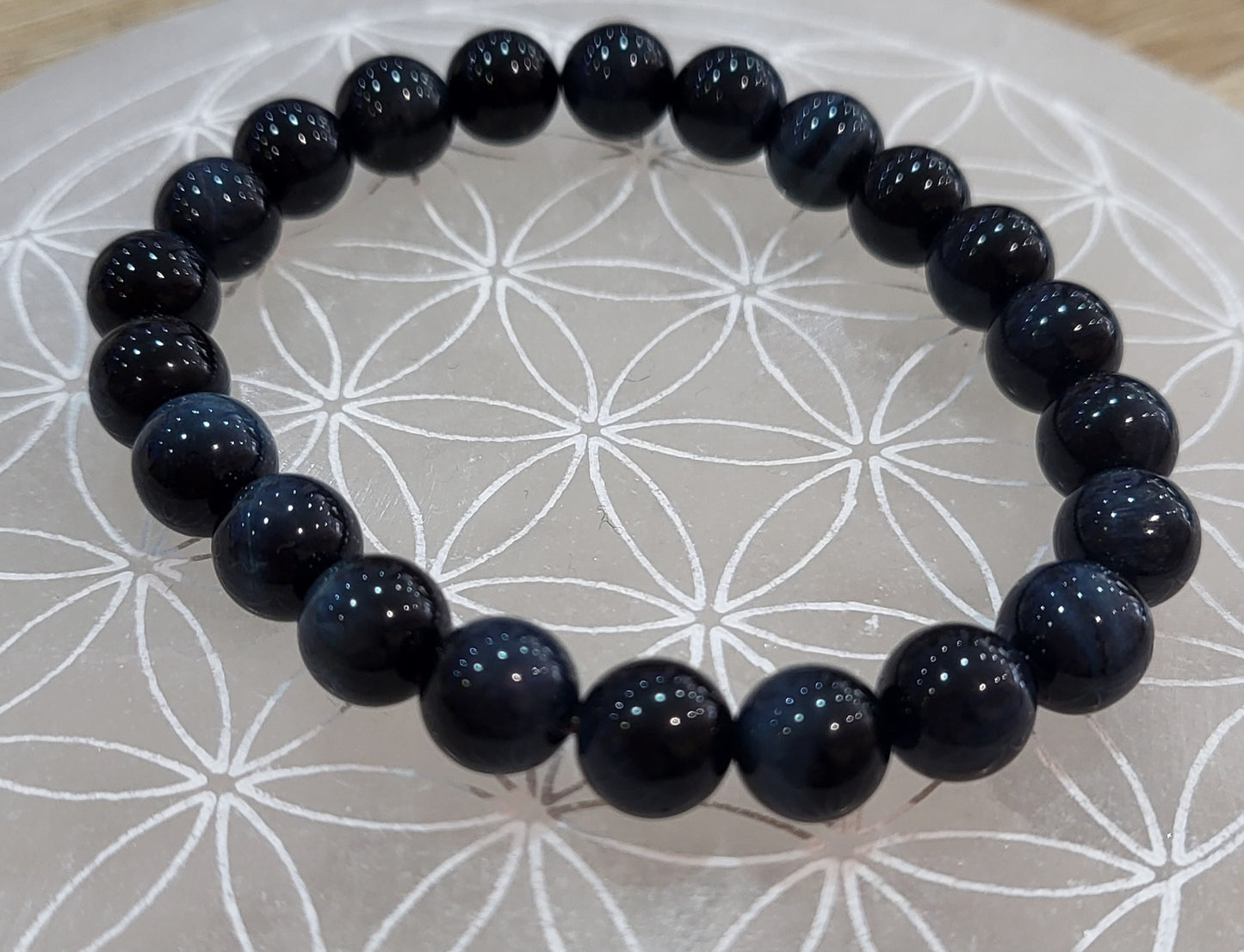 Pierre "clarté" Œil de faucon