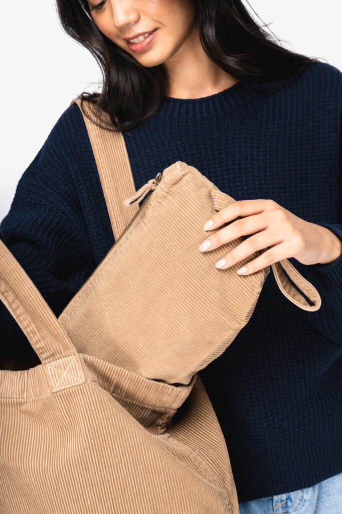 Pochette écoresponsable délavée en velours côtelé