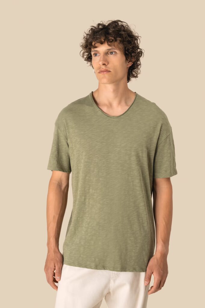 T-shirt écoresponsable col slub à épaules tombantes homme